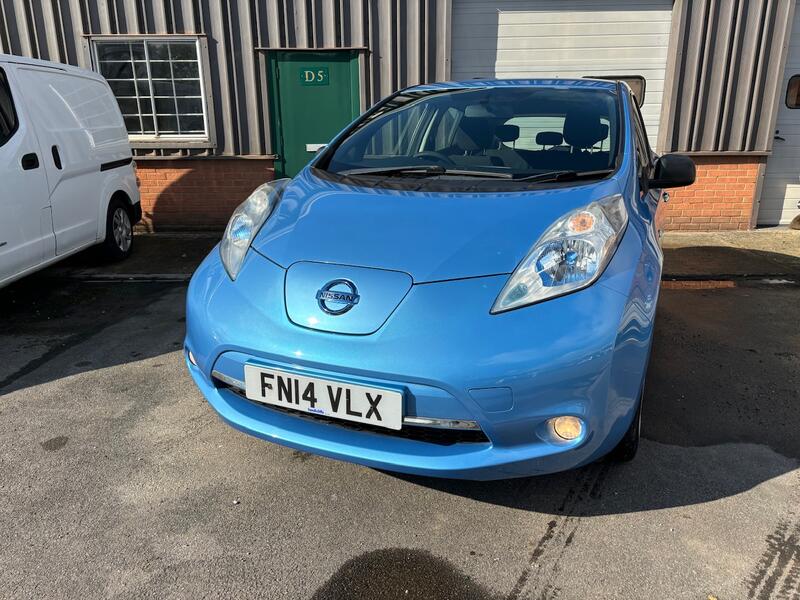 NISSAN LEAF