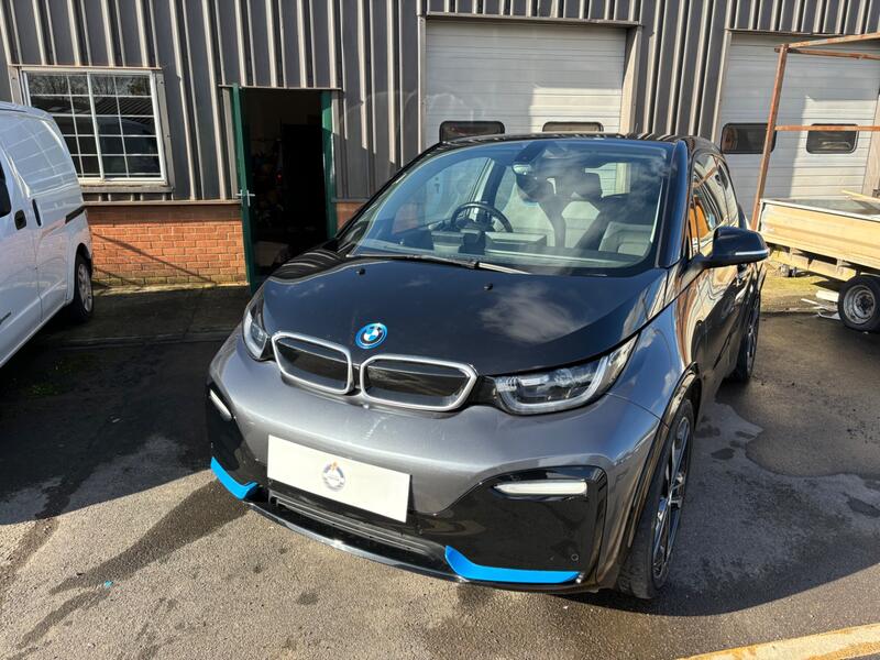 BMW I3