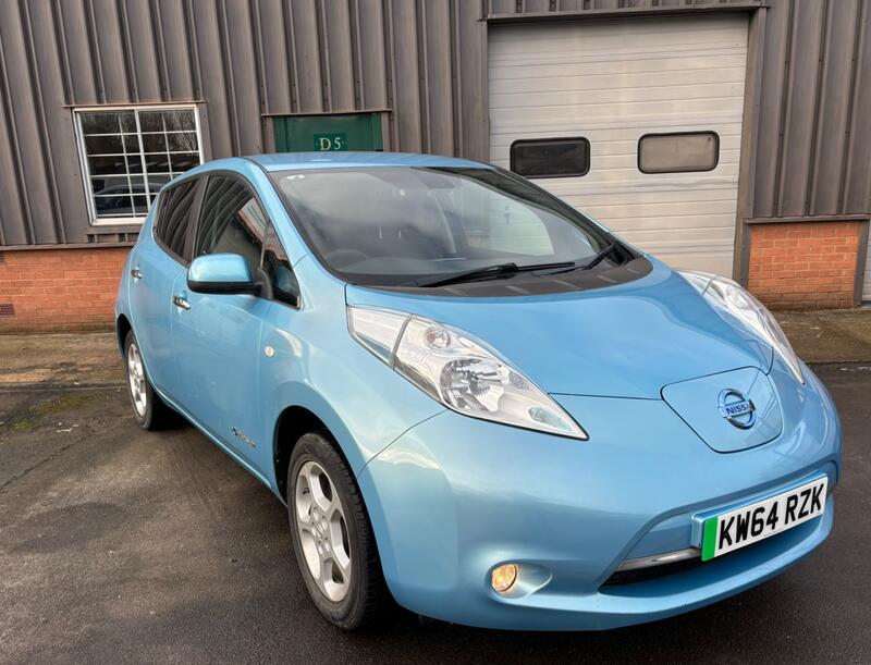 NISSAN LEAF